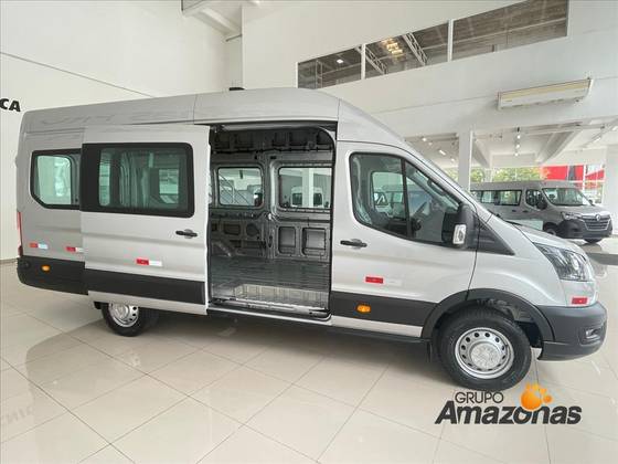 FORD TRANSIT 2.0 ECOBLUE DIESEL VIDRADA L4H3 AUTOMÁTICO
